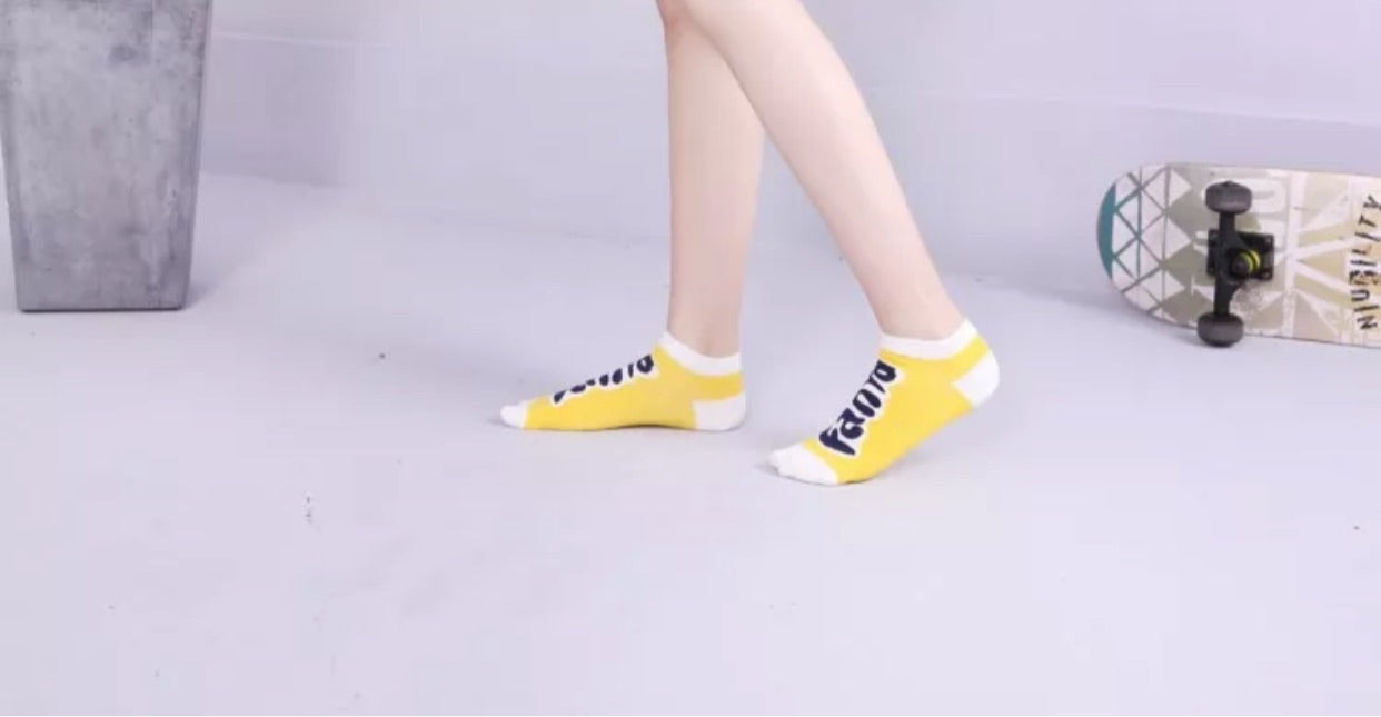 Fanta socks free size(35-40)