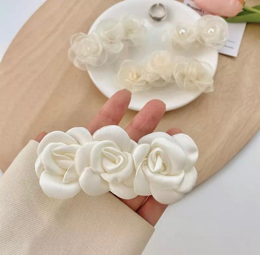 offwhite flower hair clips 2 pcs378